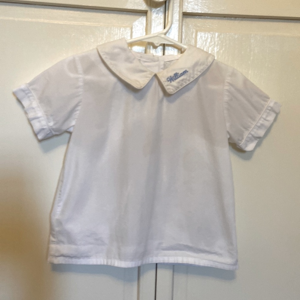 Little English boys Peter Pan collar shirt. 4T. “William” on collar